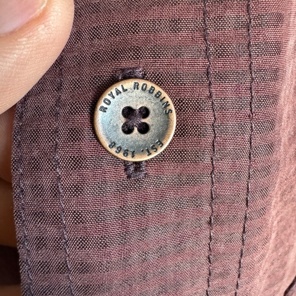 Royal Robbins Men's Medium Modal Button Up Shirt Relaxed Fit Burgundy-Plum - Picture 5 of 15